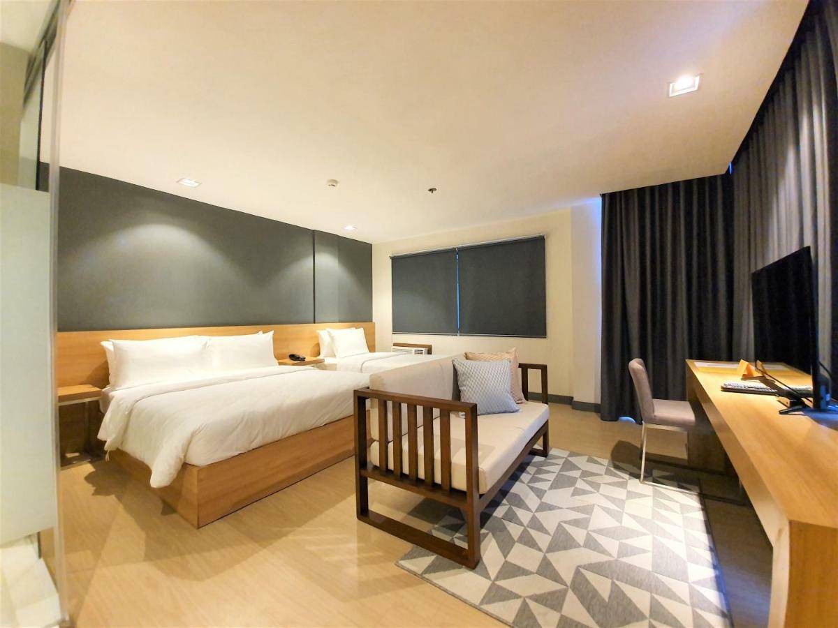 The Upperroom @ Real Suites Bacolod Exteriör bild