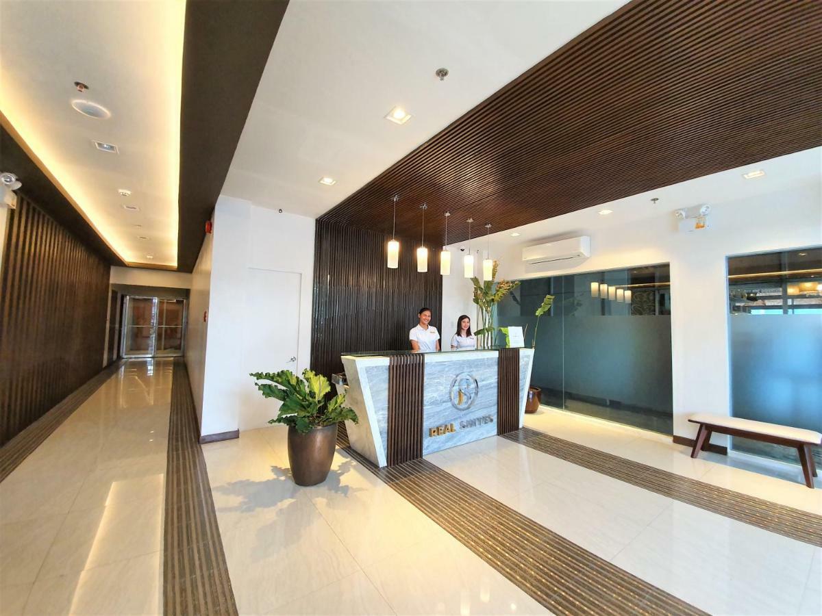 The Upperroom @ Real Suites Bacolod Exteriör bild