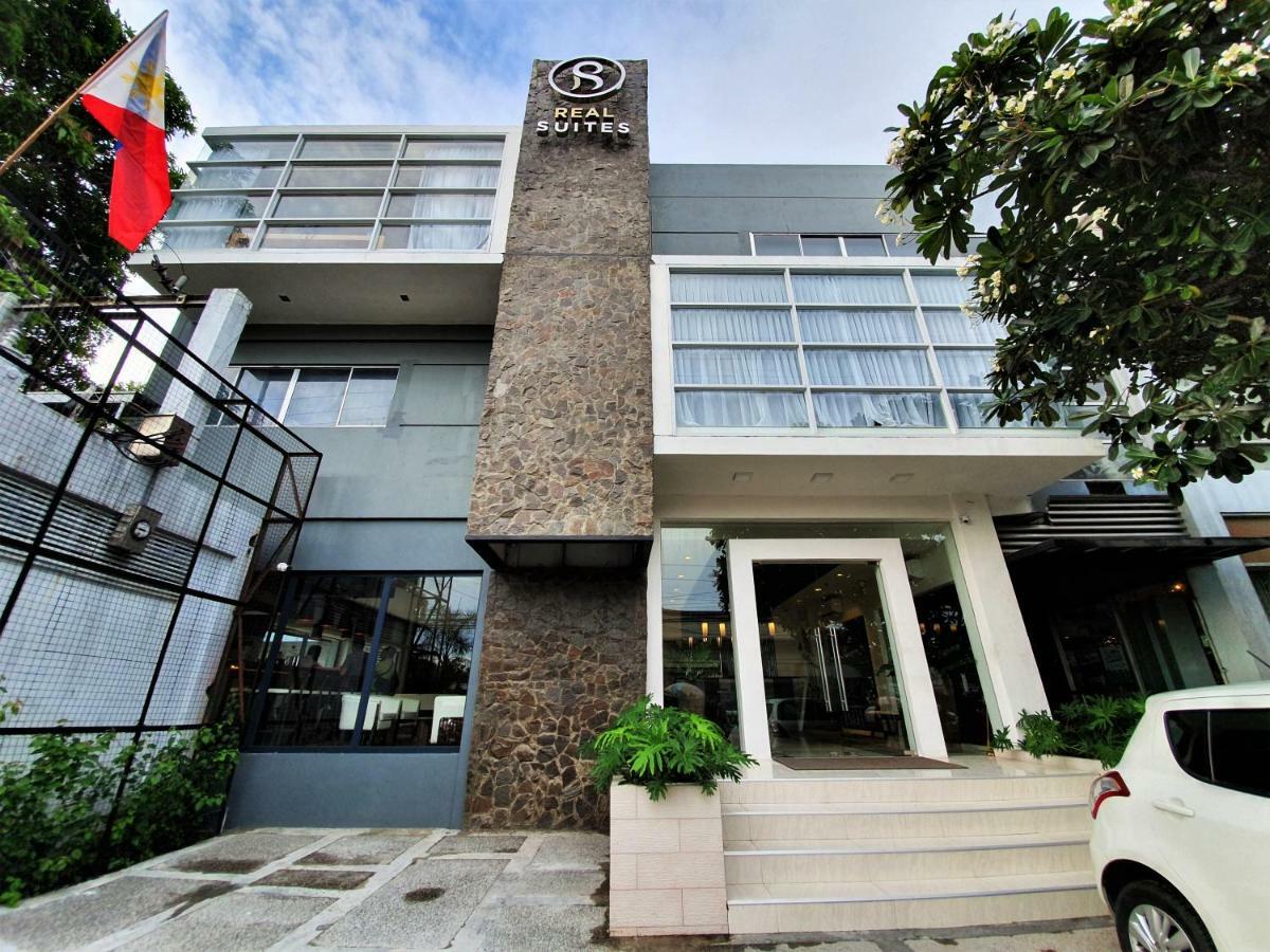 The Upperroom @ Real Suites Bacolod Exteriör bild